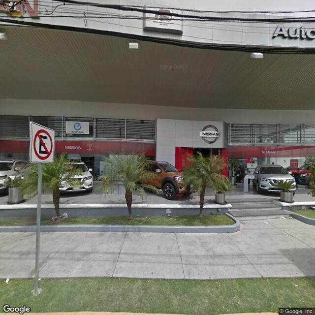  Nissan Autocom Constituyentes — Vendedor de autos en Santiago de Querétaro